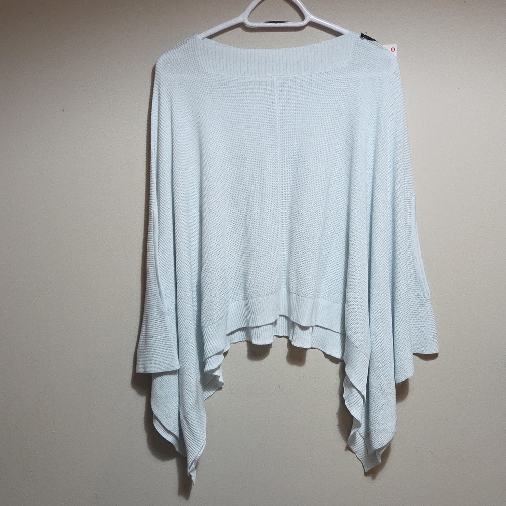 Lululemon Forward Flow Poncho *Almost Blue NWT